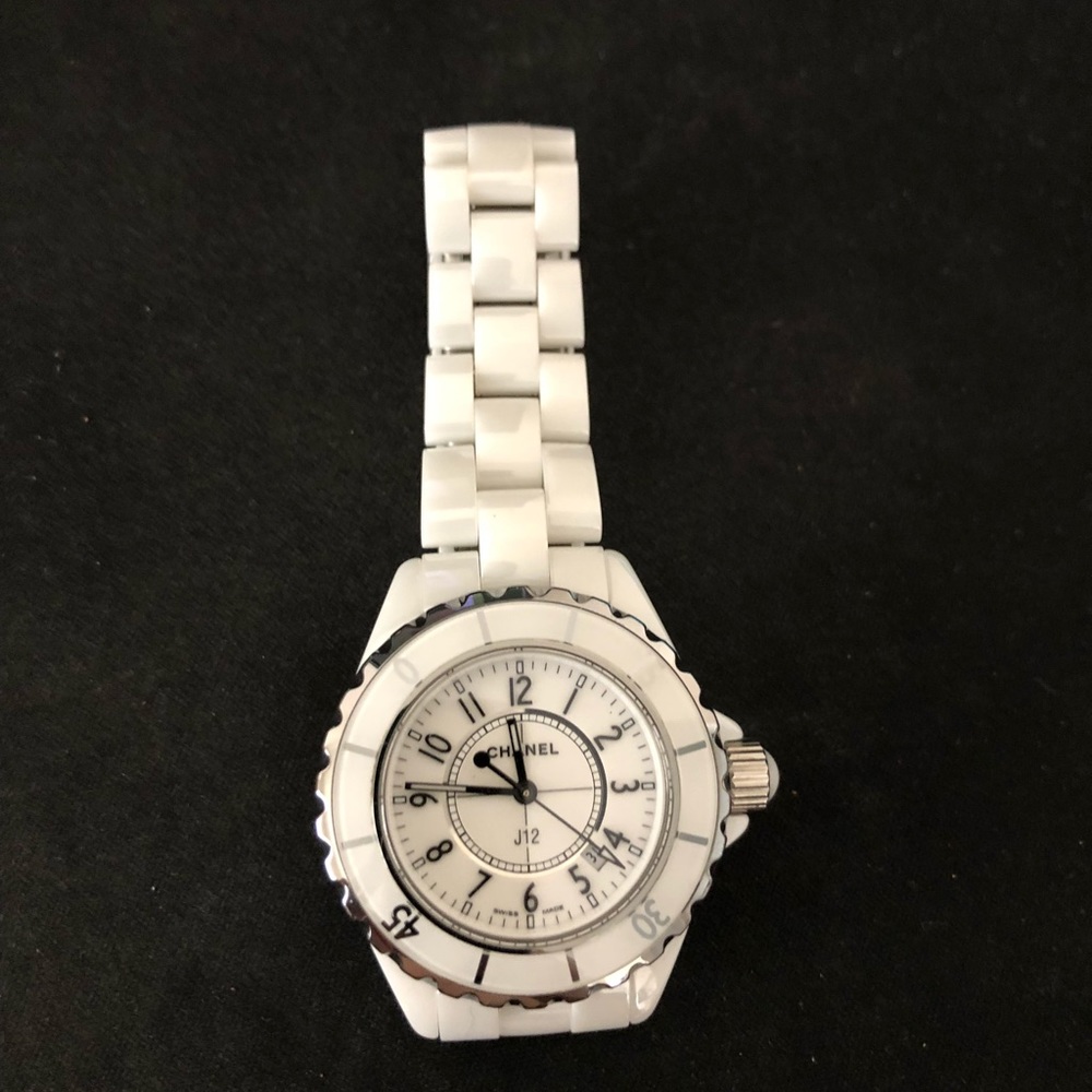 Chanel J12 white ceramic dial quartz lady watch